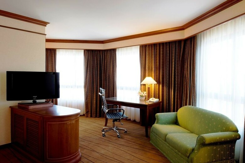 Centara Riverside Hotel Chiang Mai