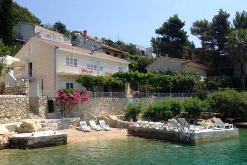 Apartments By The Sea Zavode (omis) - 1048