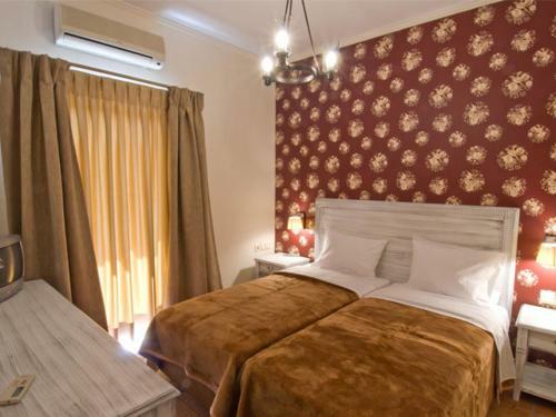 Hostal Fotis Rooms