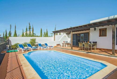 Villa Naomi
