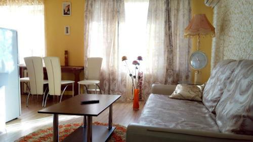 Apartment Studio On Mayakovskogo Avenue