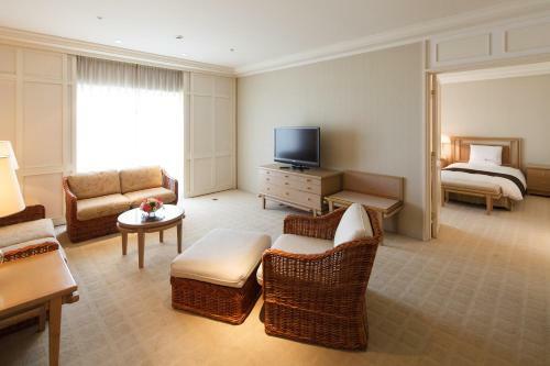 Okura Akademia Park Hotel