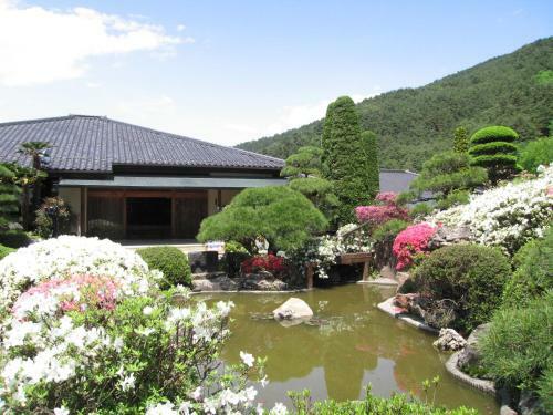 Momoyama