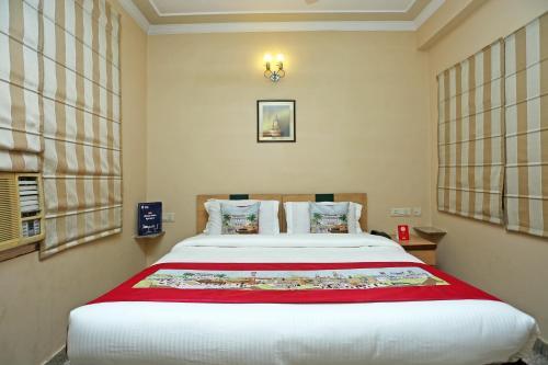 Oyo 1639 Hotel Anand Hospitalities