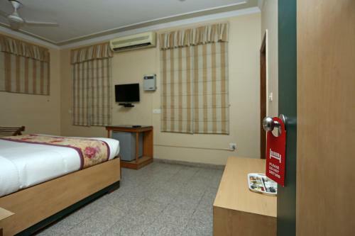 Oyo 1639 Hotel Anand Hospitalities