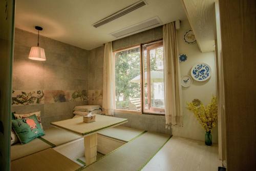 Hangzhou Luchai Inn Cartoon House