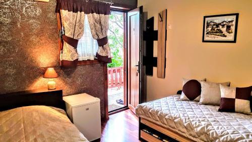 Hostal Complex Myahov House