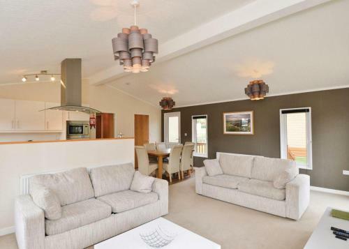 Caddy S Corner Lodges