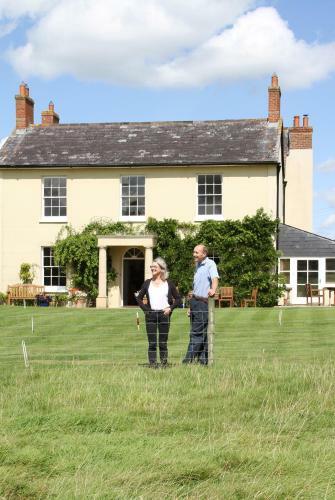 Larkbeare Grange Bed And Breakfast