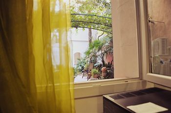 Hotel H�tel Le Ryad Marseille