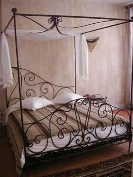 Hotel H�tel Le Ryad Marseille