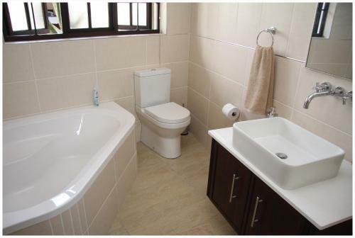Hostal Be At Home Guesthouse