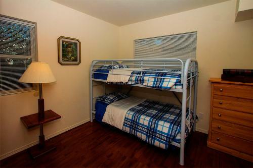 Maple Leaf Manor Furnished Apartments