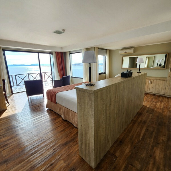 Xelena Hotel & Suites