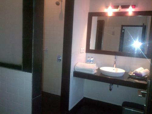 Hotel The Grand Sunti