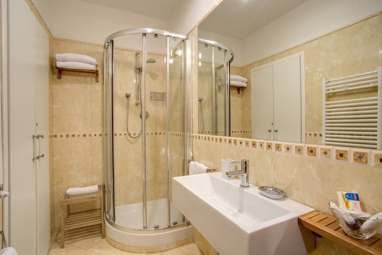 Hotel Papavistarelais