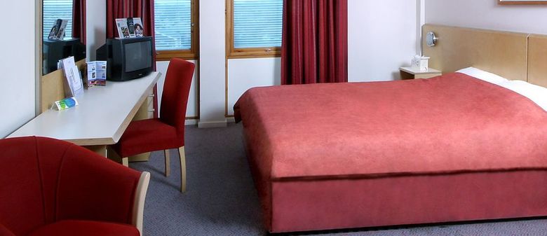 Hotel St Giles Feltham Heathrow