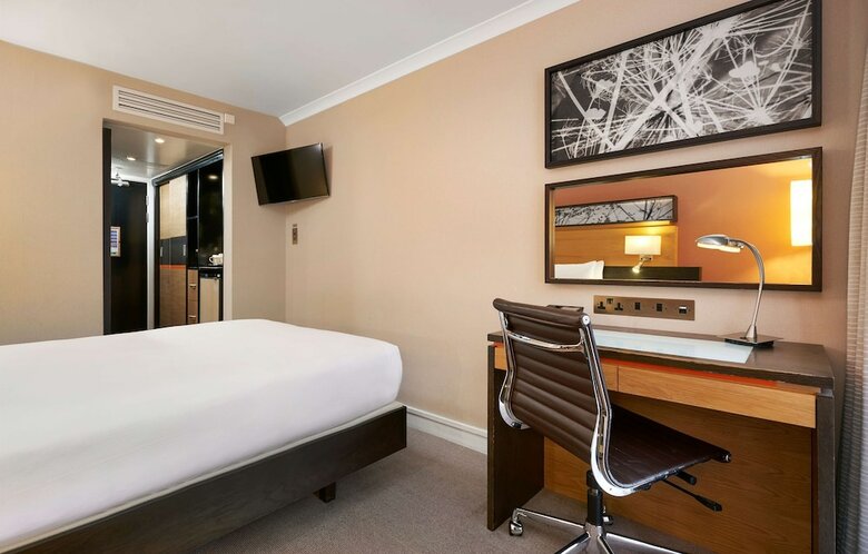 Hotel Hilton Kensington