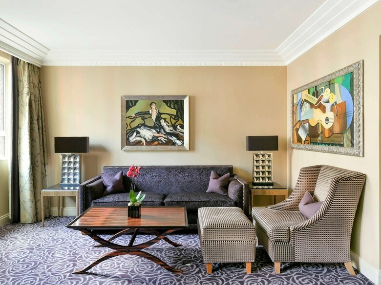 Hotel Savoy