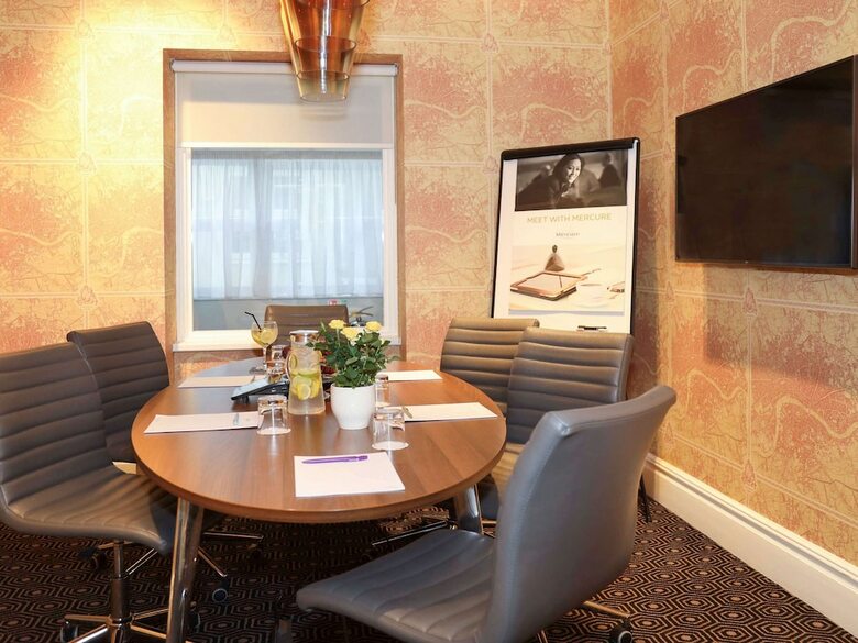 Hotel Quality Crown Hyde Park