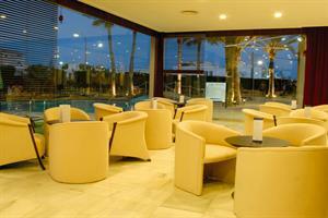Hotel Illot Suites