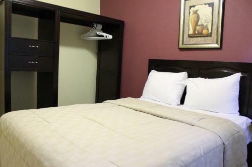 Dolphin Executives Hotel