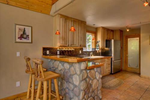 Sleeping Bear Lodge