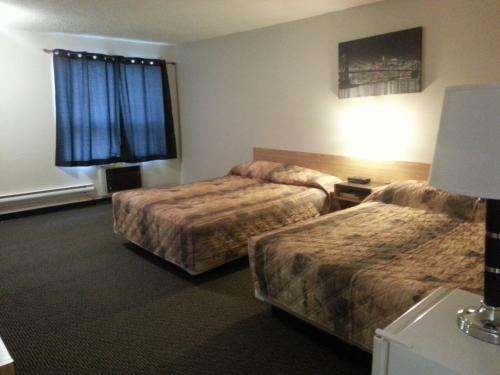 Hotel Caledonia Motor Inn