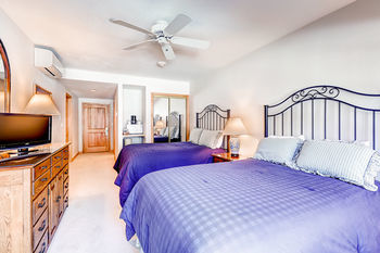 Hotel St. James Place