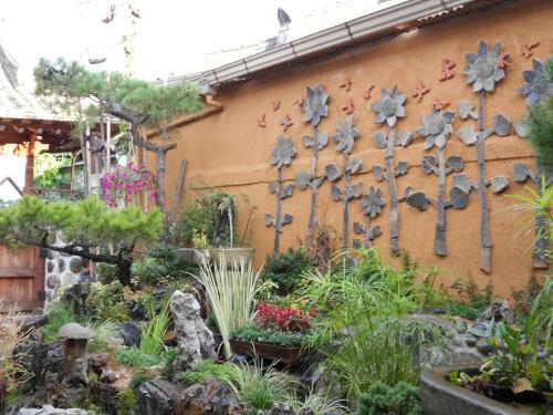 Hostal Happiness Full Hanok Guesthouse