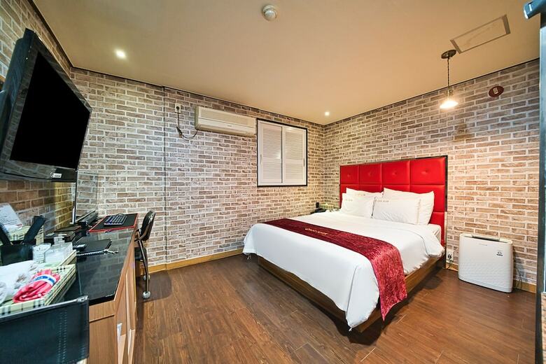 Gunsan W Hotel