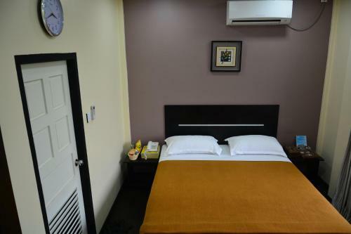 Hostal Mini Platinum Guest House