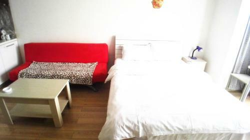 Zhongguancun Daocaoren Apartment