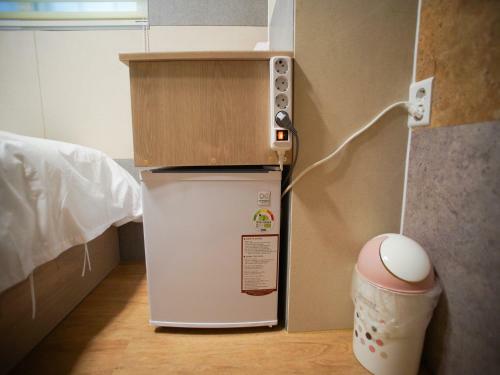 Hostal D.h Sinchon Guesthouse