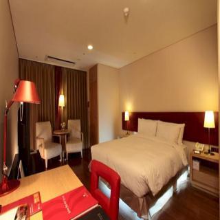 Ramada Hotel & Suites Seoul Namdaemun