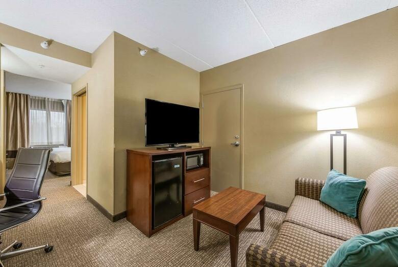 Hotel Comfort Suites O`hare Airport