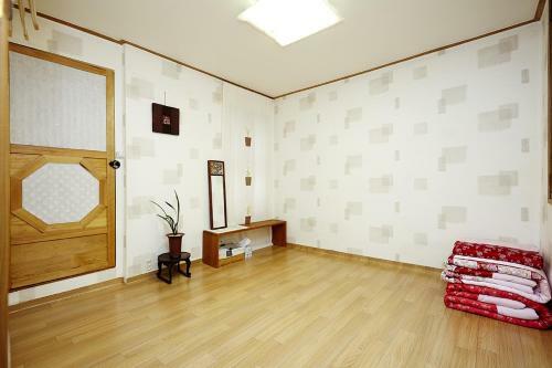 Hostal Vine Hanok Guesthouse