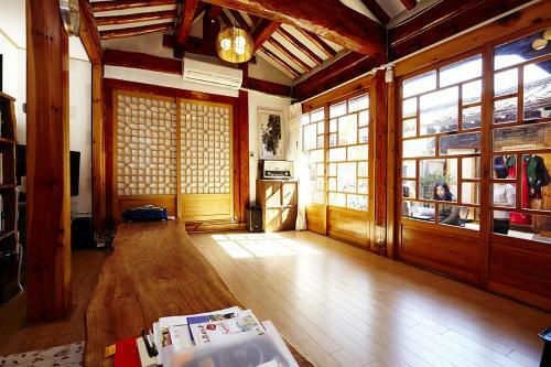 Hostal Vine Hanok Guesthouse