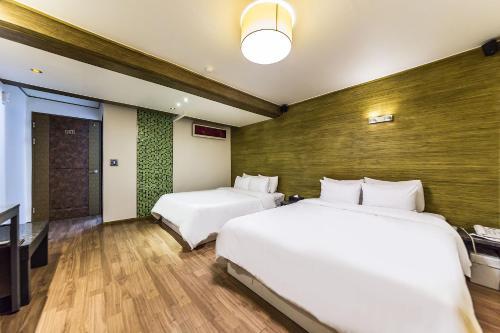 Hotel Wow Motel