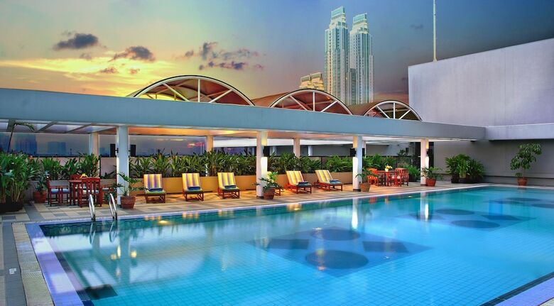 Hotel Aston At Kuningan Suites