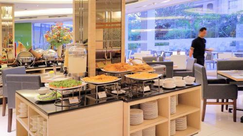 Grand Whiz Hotel Kelapa Gading Jakarta