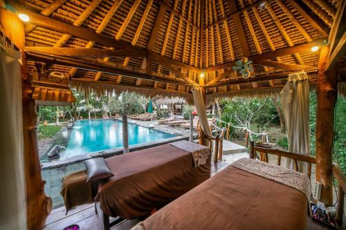 Flower Bud Bungalow Balangan
