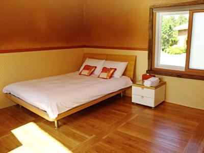 Angkure Pension