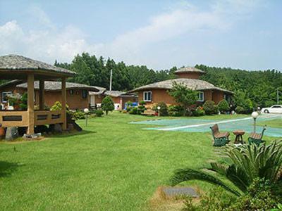 Angkure Pension