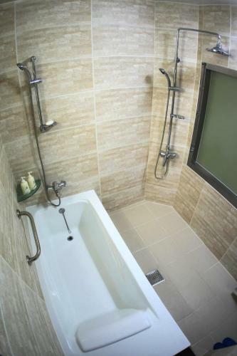Songtan Metro Tourist Hotel
