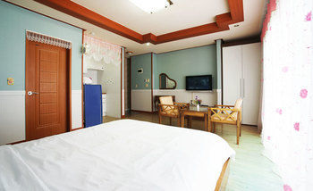Jeju Dioville Pension