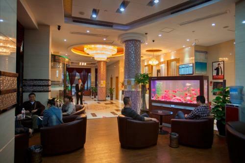 Yiwu Luckbear Hotel