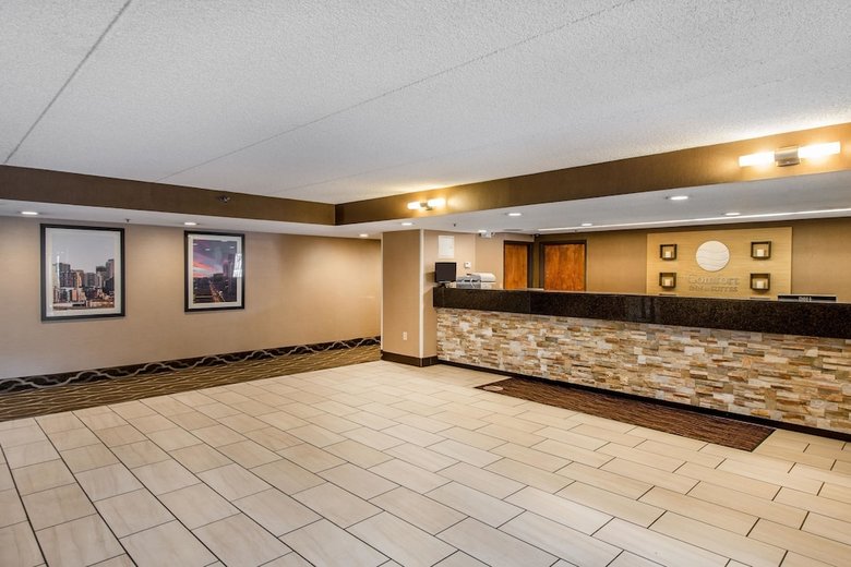 Hotel Comfort Inn & Suites
