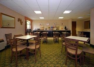 Hotel Comfort Inn & Suites (mentor)