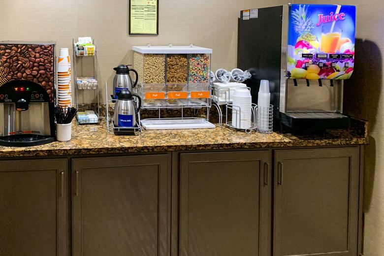 Hotel Comfort Suites